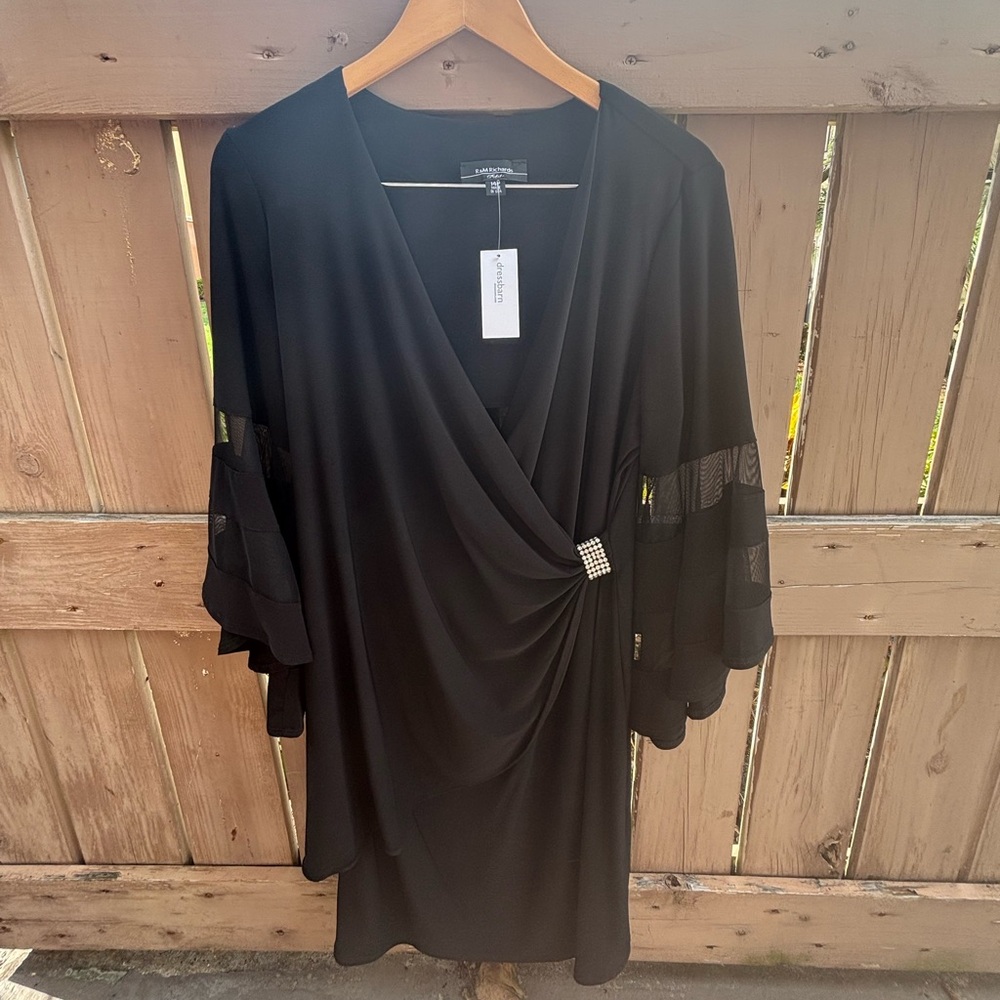 🎉NWT🎉 R&M Richards Black Dress with Rhinestone Accent
